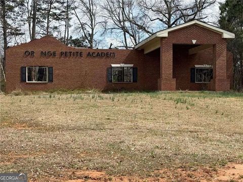 5590 Mason RD College Park GA 30349