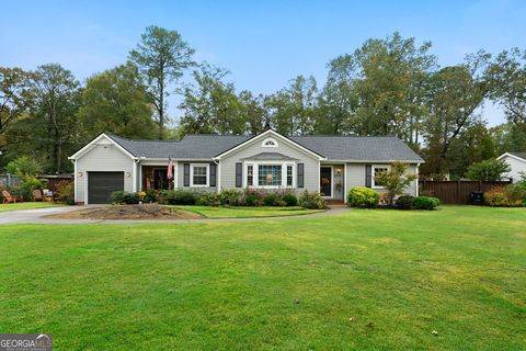 Photo of 105 Robin Street NW, Rome, GA 30165 (MLS # 10633996)