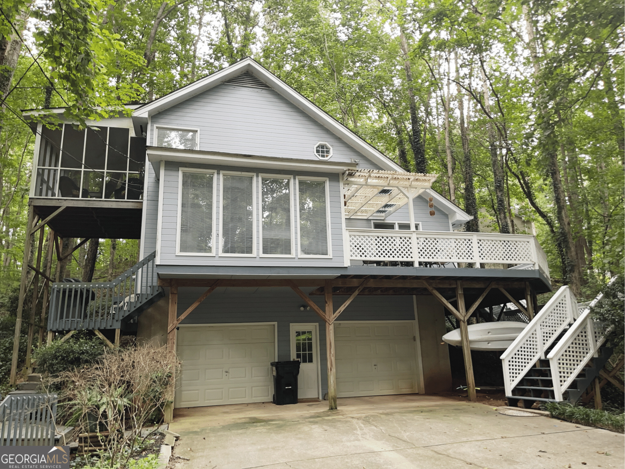 4049 Skyline DR