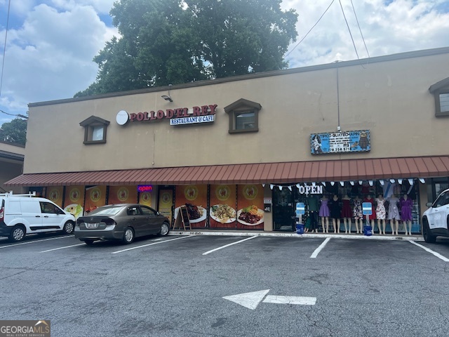 Well maintained office suite available, 1,250 sq ft. Second floor, great location with good foot traffic. Can be used for attorney, accountant, real estate agent, independent operations. One bathroom, one room and main suite. Easy access to I-85 & I-285, minutes from Buckhead & downtown. On the bus line.