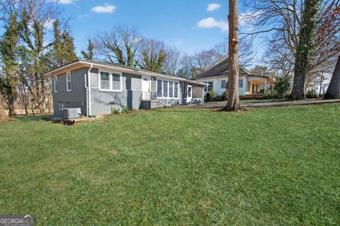 Photo of 2535 Lakewood Avenue SW, Atlanta, GA 30315 (MLS # 10667710)