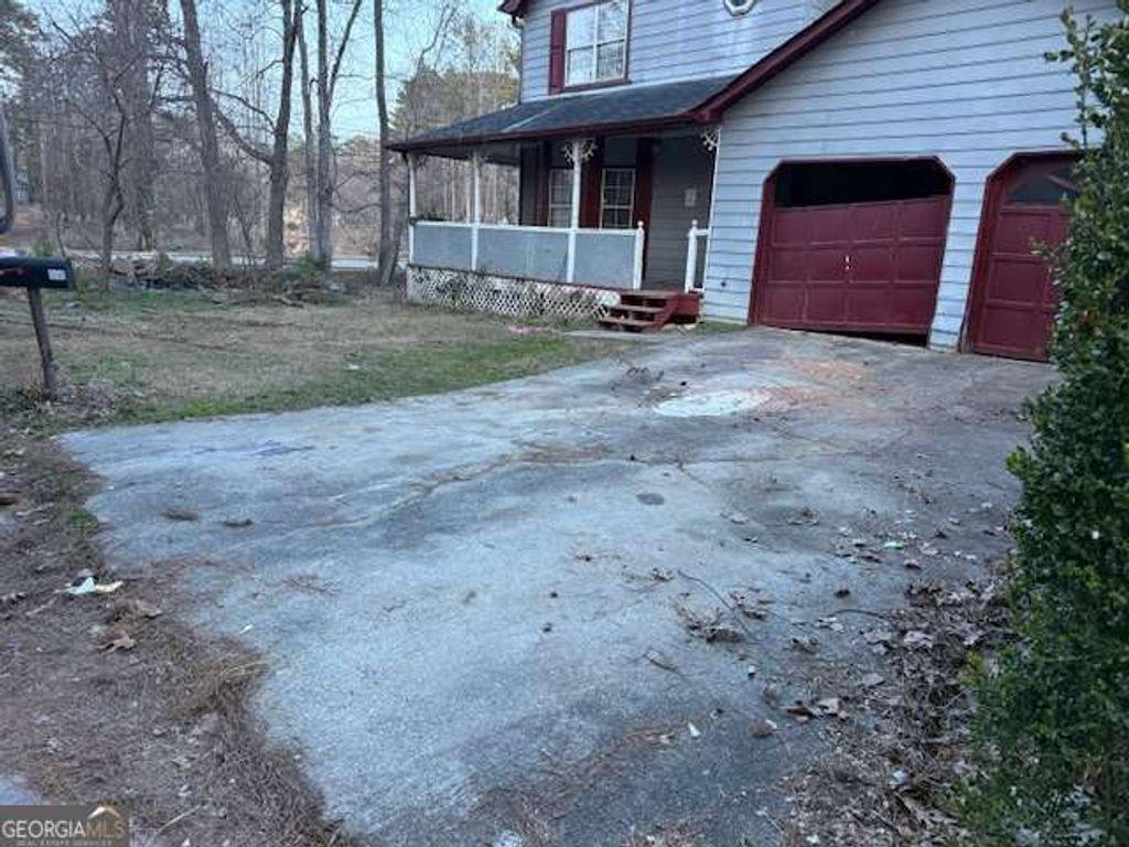 Photo of 512 Ryan Place, Stone Mountain, GA 30087 (MLS # 10705010)