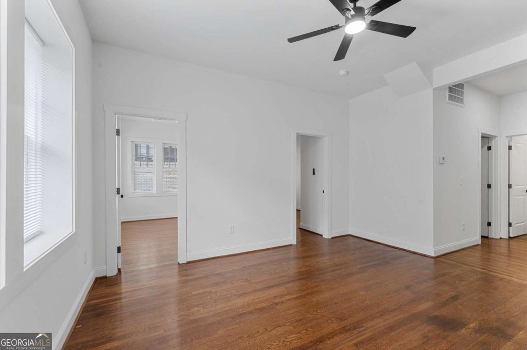 Photo of 360 Ponce De Leon Avenue NE #27, Atlanta, GA 30308 (MLS # 10768342)