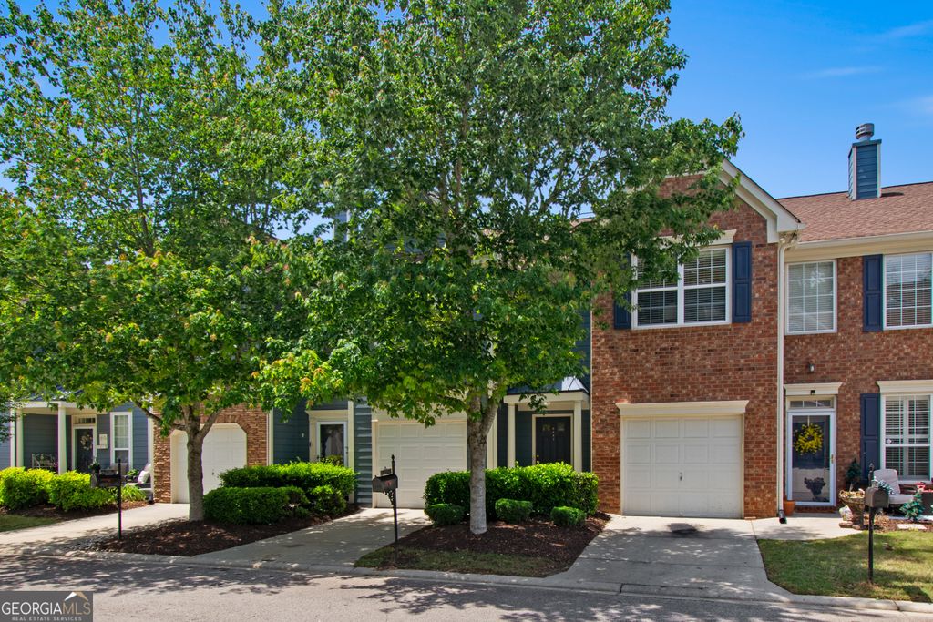 Photo of 6411 Silvertide Way, Flowery Branch, GA 30542 (MLS # 10759025)