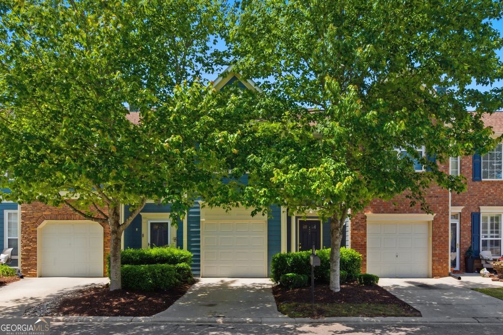 Photo of 6411 Silvertide Way, Flowery Branch, GA 30542 (MLS # 10759025)