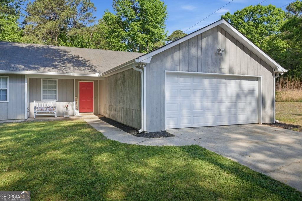 Photo of 684 Mills Drive, Covington, GA 30016 (MLS # 10740895)