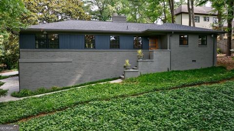 Photo of 776 Windsor Parkway NE, Sandy Springs, GA 30342 (MLS # 10579492)