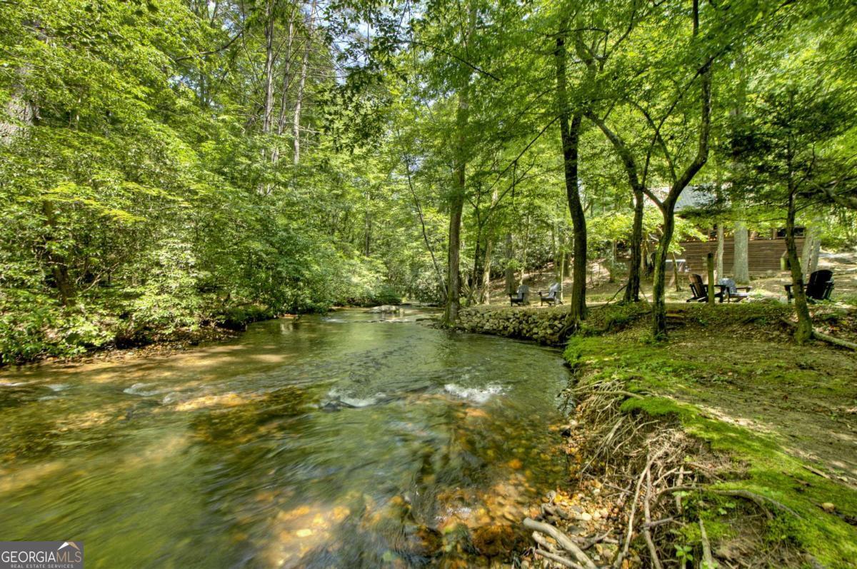251 Rockhouse RD