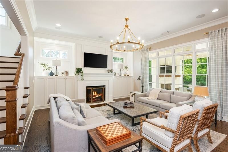 4184 Thompson Mill RD