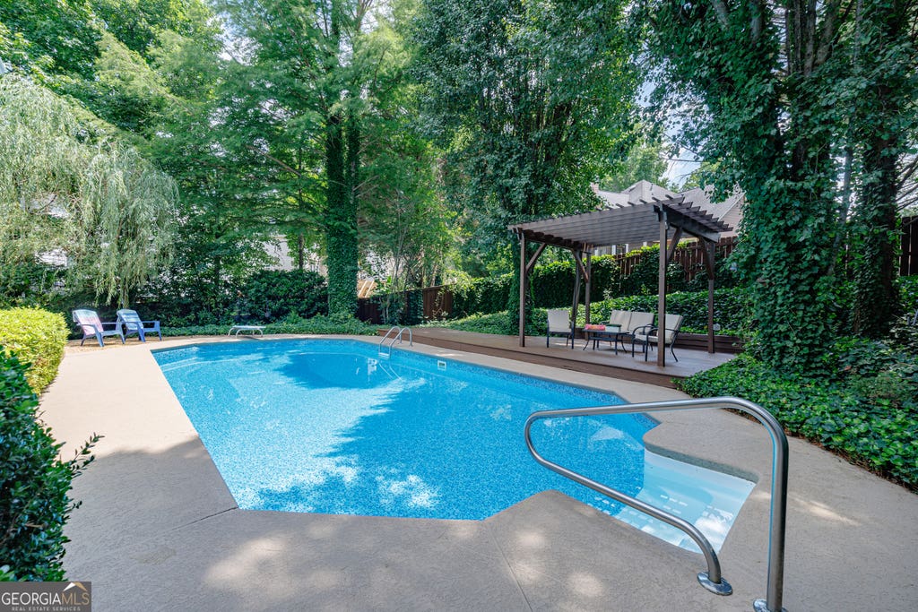 Photo of 7055 Devonhall Way, Johns Creek, GA 30097 (MLS # 10785344)