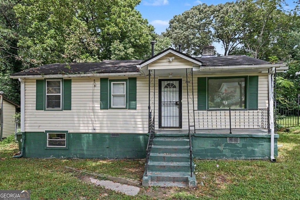 Photo of 2203 Tiger Flowers Drive NW, Atlanta, GA 30314 (MLS # 10870977)