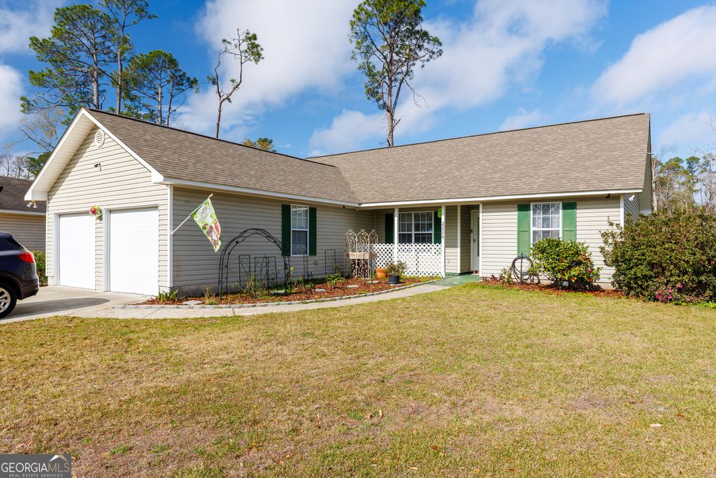 Photo of 2206 Pin Oak Circle, Valdosta, GA 31602 (MLS # 10705695)