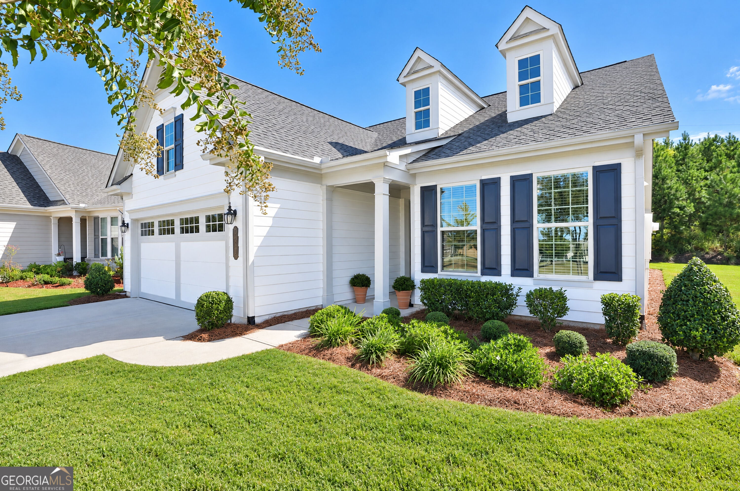 537 Hazelnut DR