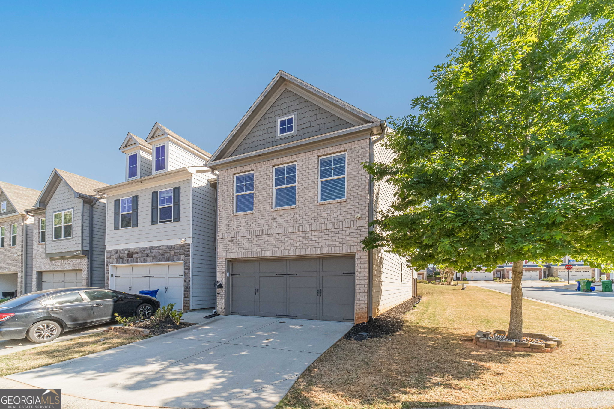 4086 Fireoak DR
