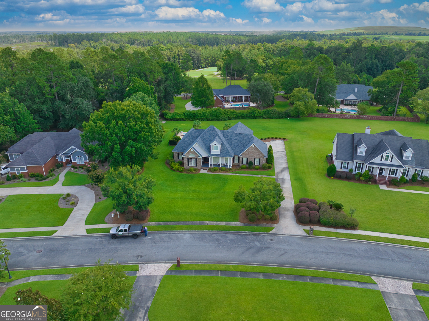 3970 Kinderlou Forest