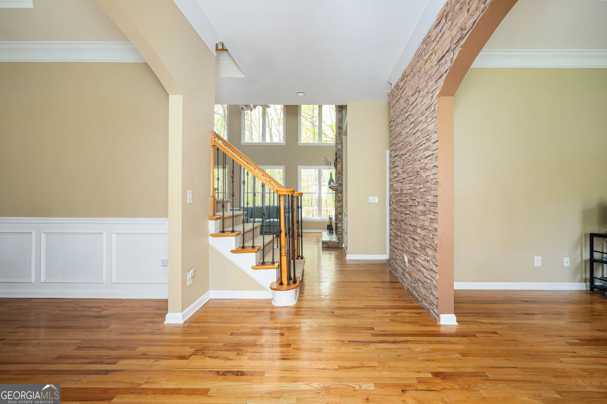 1050 Longpointe PASS