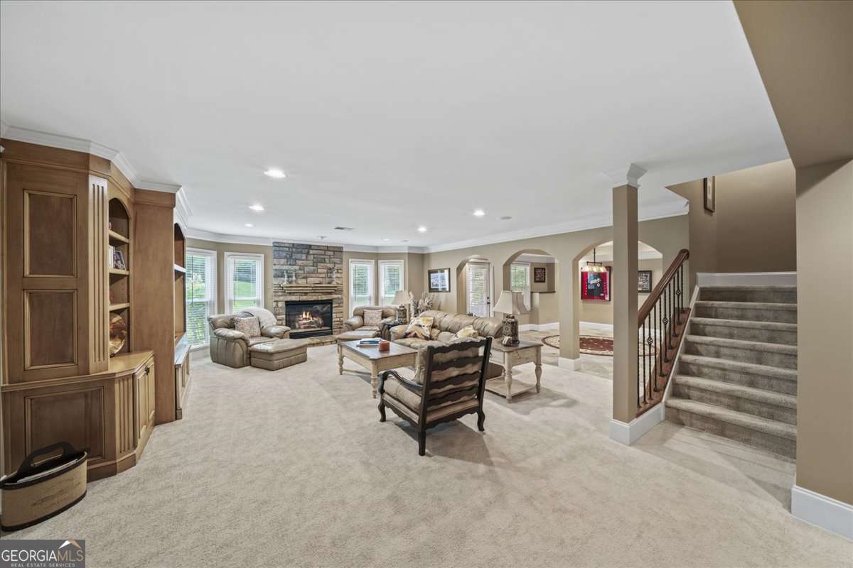 Sentinel Lake - Residential