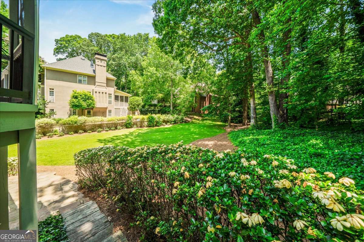 Sentinel Lake - Residential