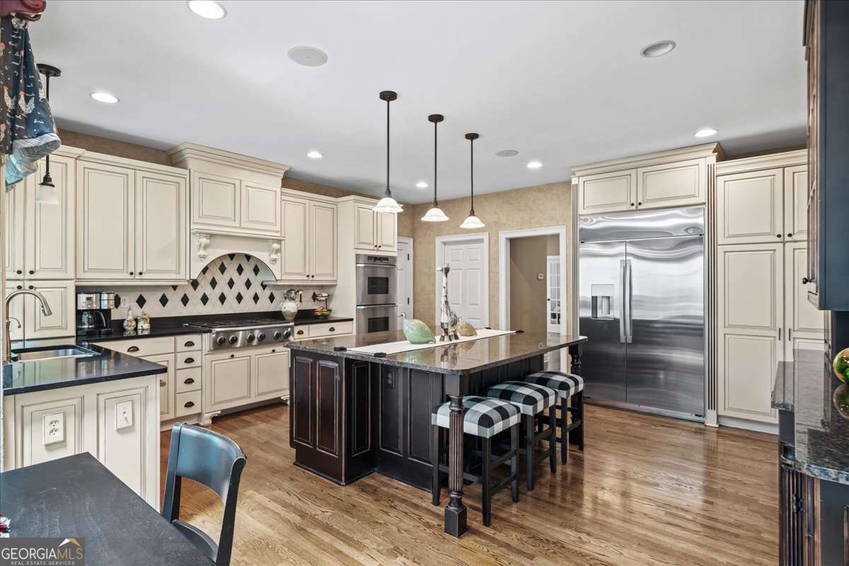 Sentinel Lake - Residential