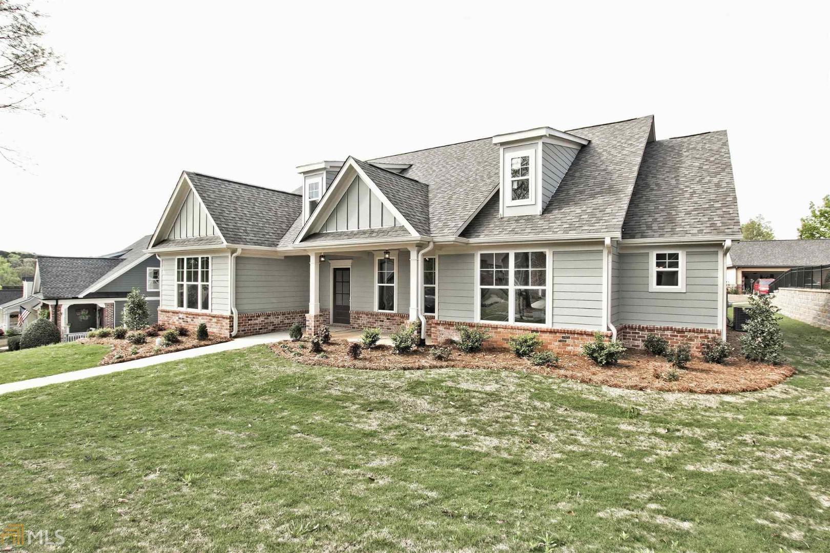 The Village At Hoschton - Residential