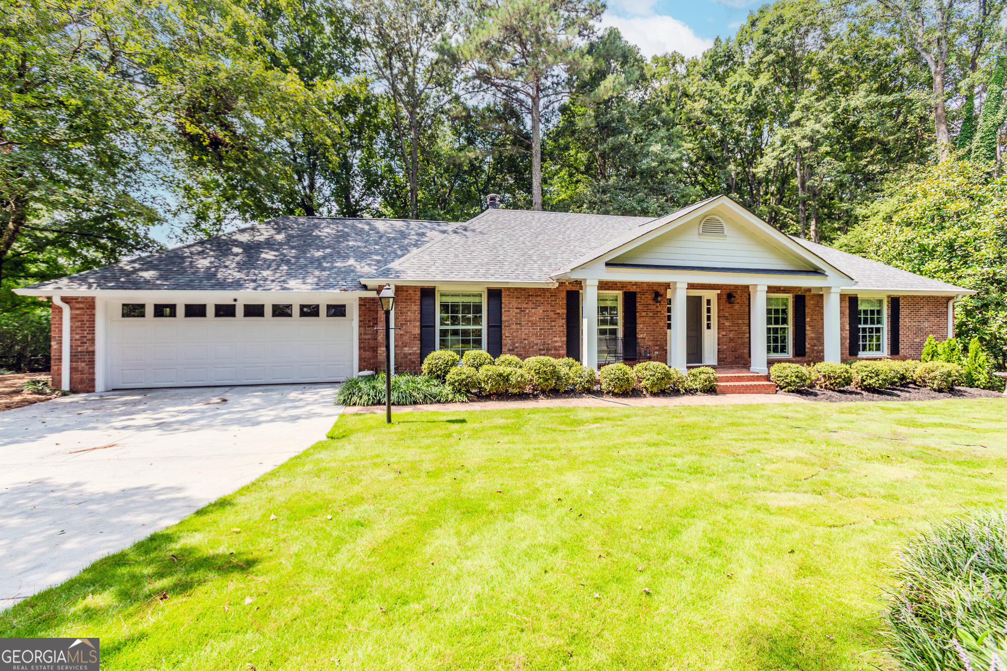 4609 Waterford CT