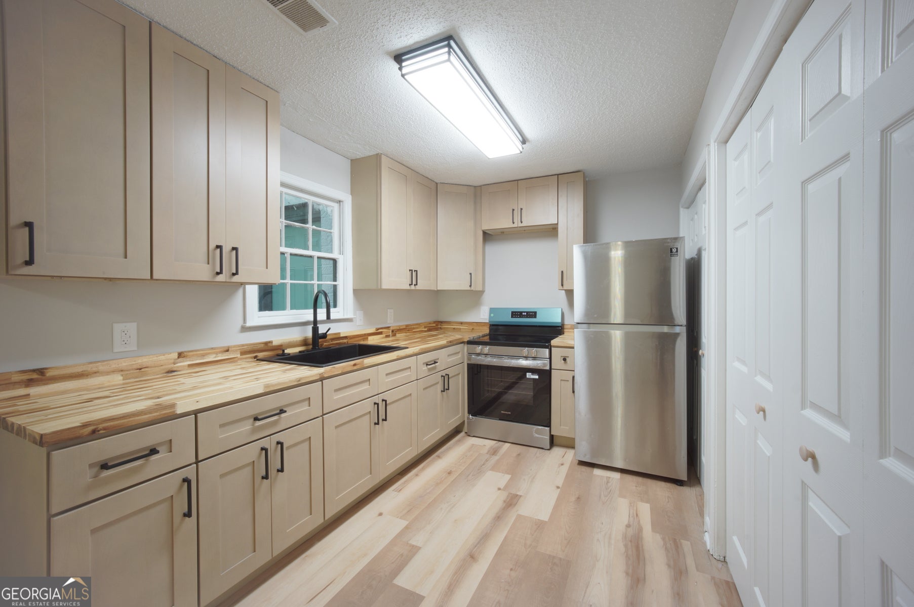 5645 Estates CT