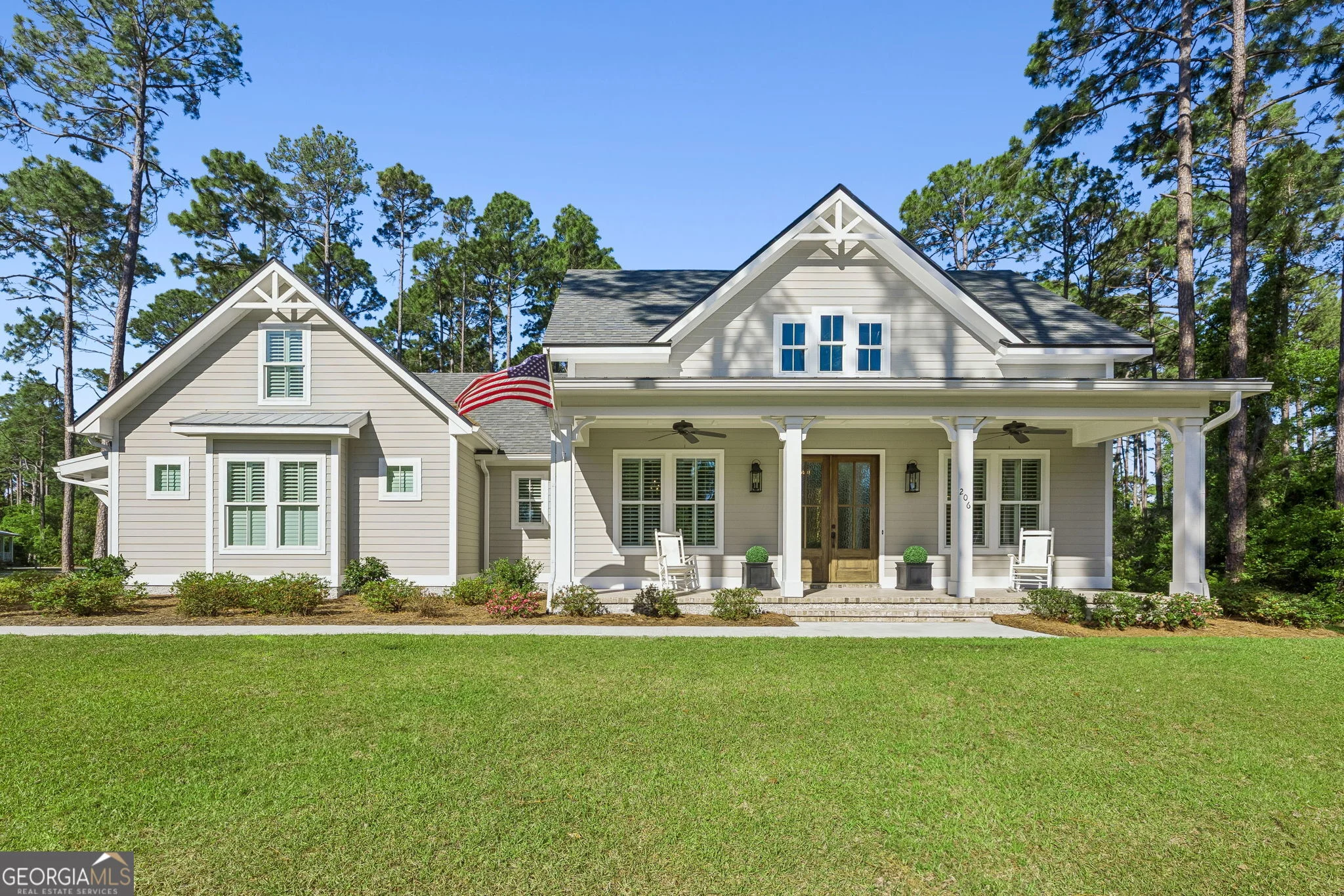 206 Clubhouse Circle
