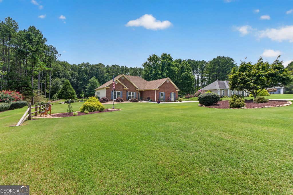 Photo of 125 Sheldon Way, Fayetteville, GA 30215 (MLS # 10812963)