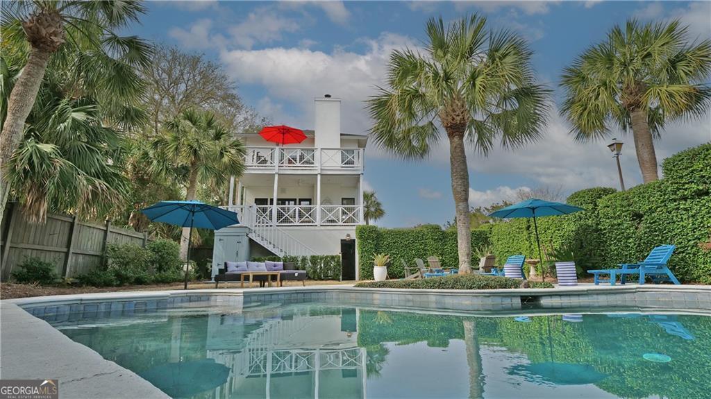 225 Olive WAY