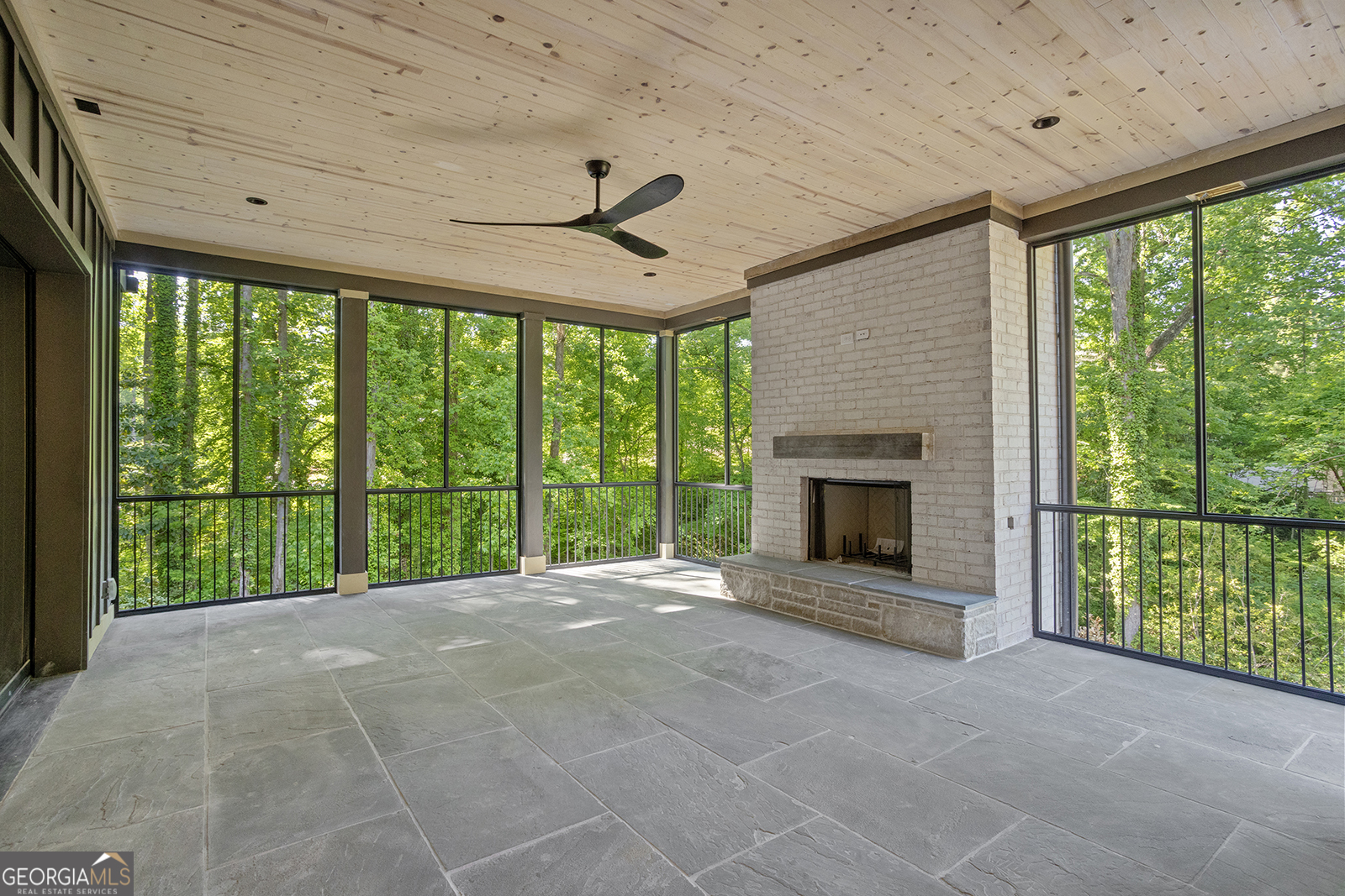 490 Timber Valley RD