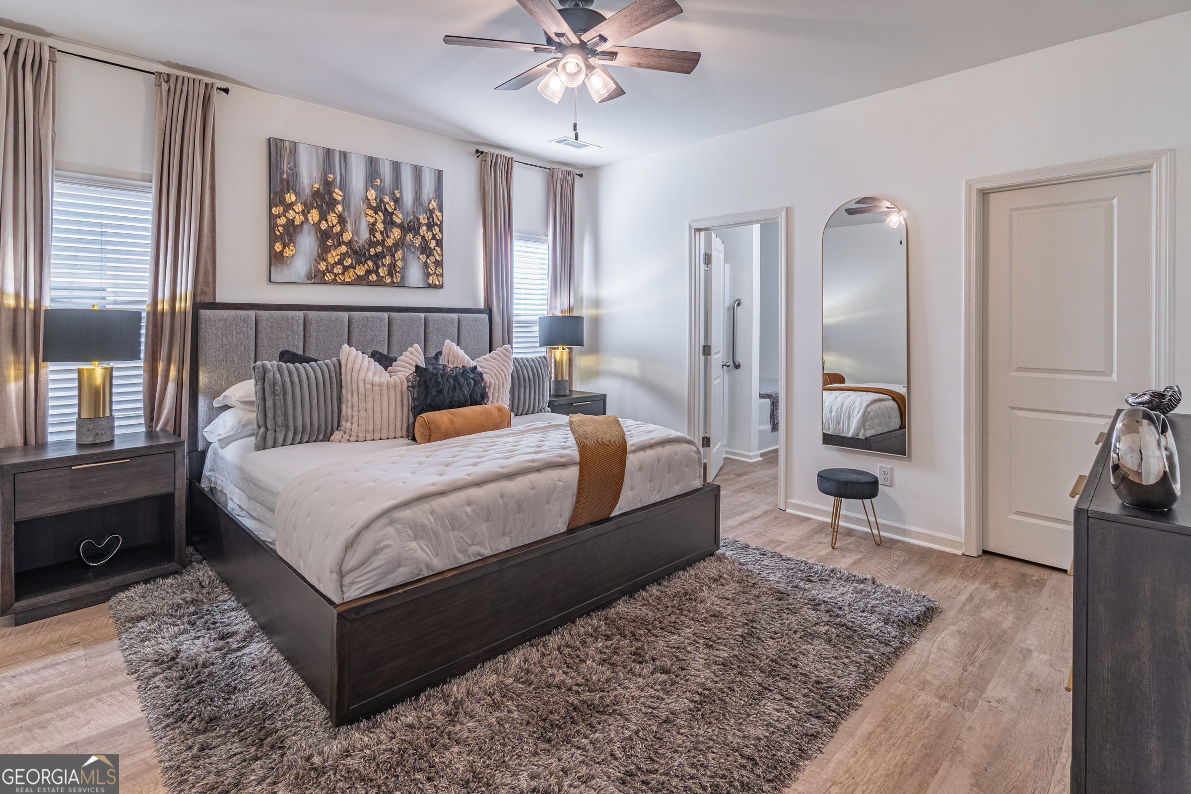 723 Independence AVE