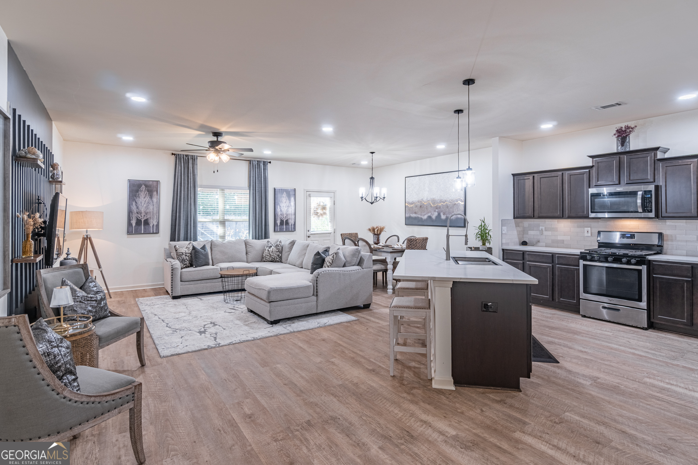 723 Independence AVE