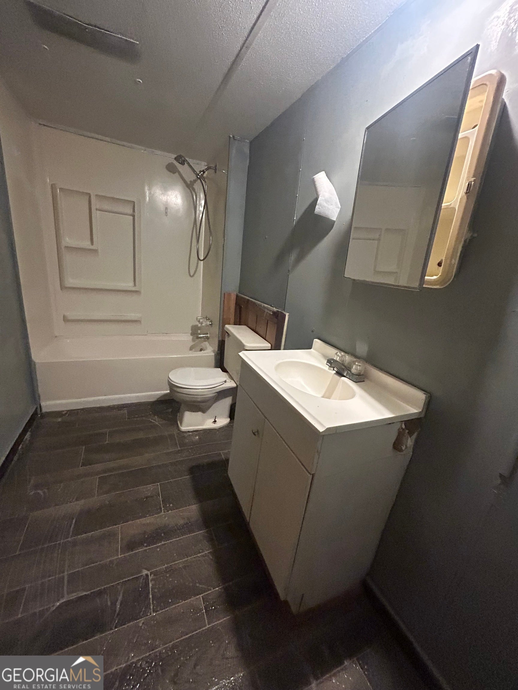 264 Lakeview DR