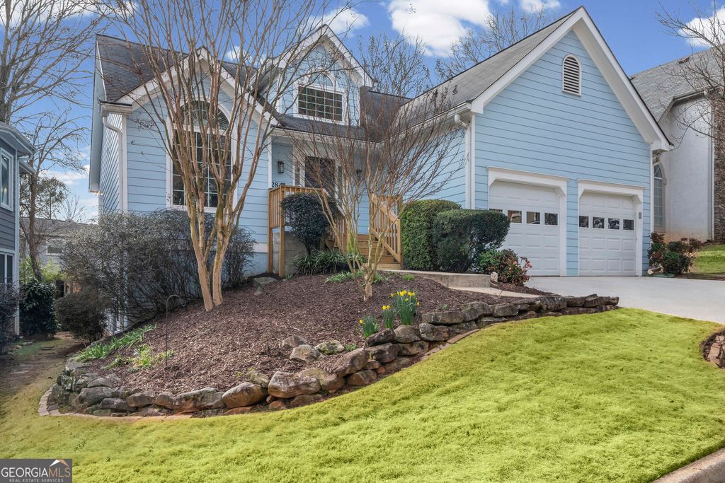 Photo of 2841 Royal Bluff, Decatur, GA 30030 (MLS # 10699656)