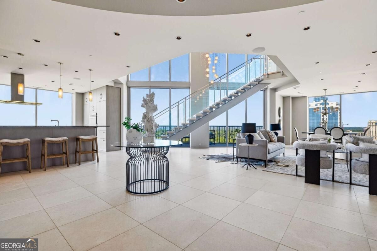 2795 Peachtree RD NE 2601