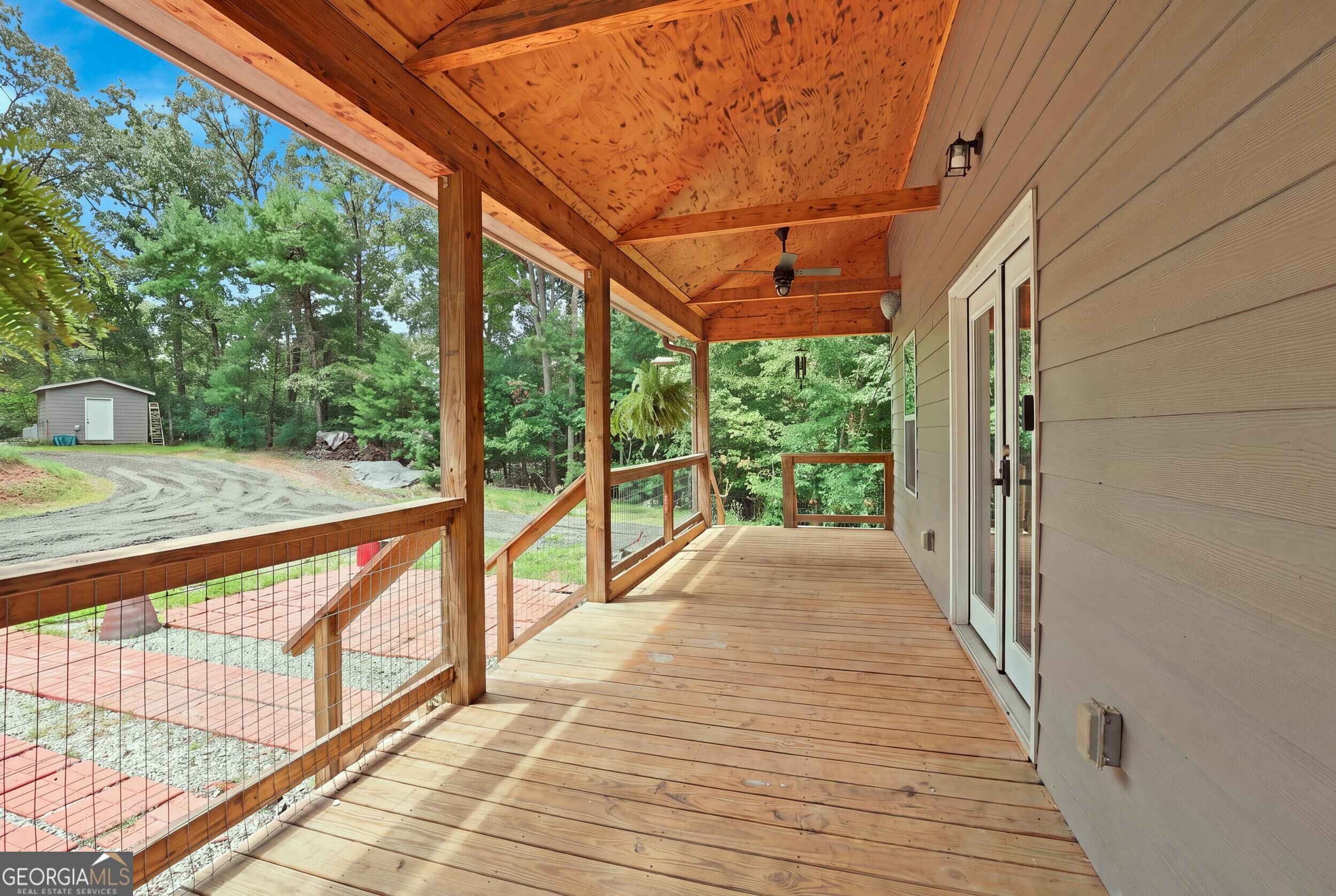 60 Cady LN