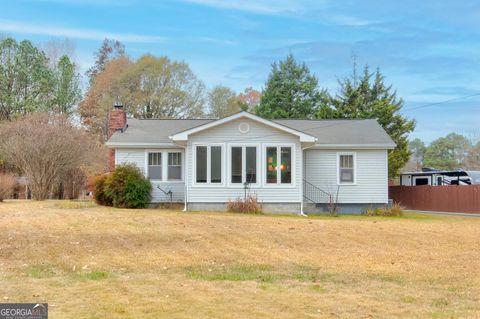 Photo of 606 Burnett Ferry Road, Rome, GA 30165 (MLS # 20158916)