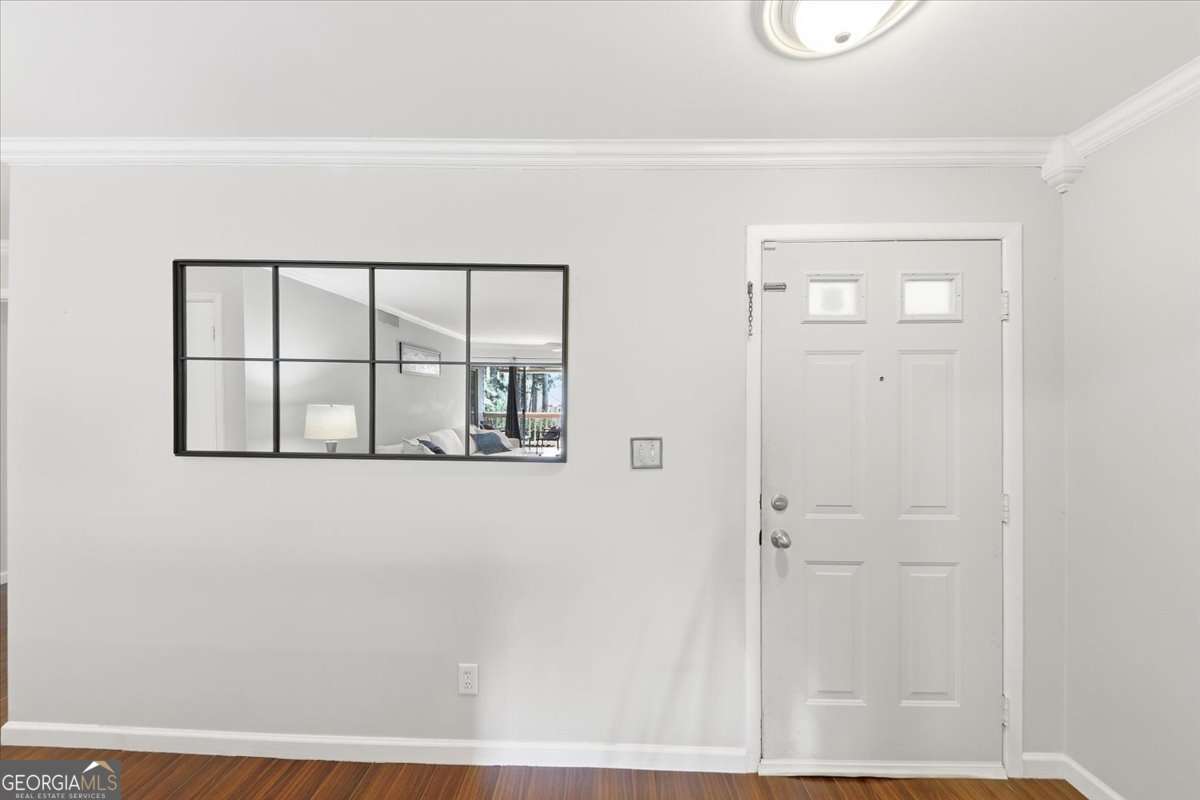 18 Matawan CIR SE 18