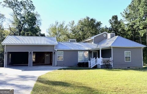 Photo of 210 Balls Church Road, Jeffersonville, GA 31044 (MLS # 10629438) Photo of 210 Balls Church Road, Jeffersonville, GA 31044 (MLS # 10629438)
