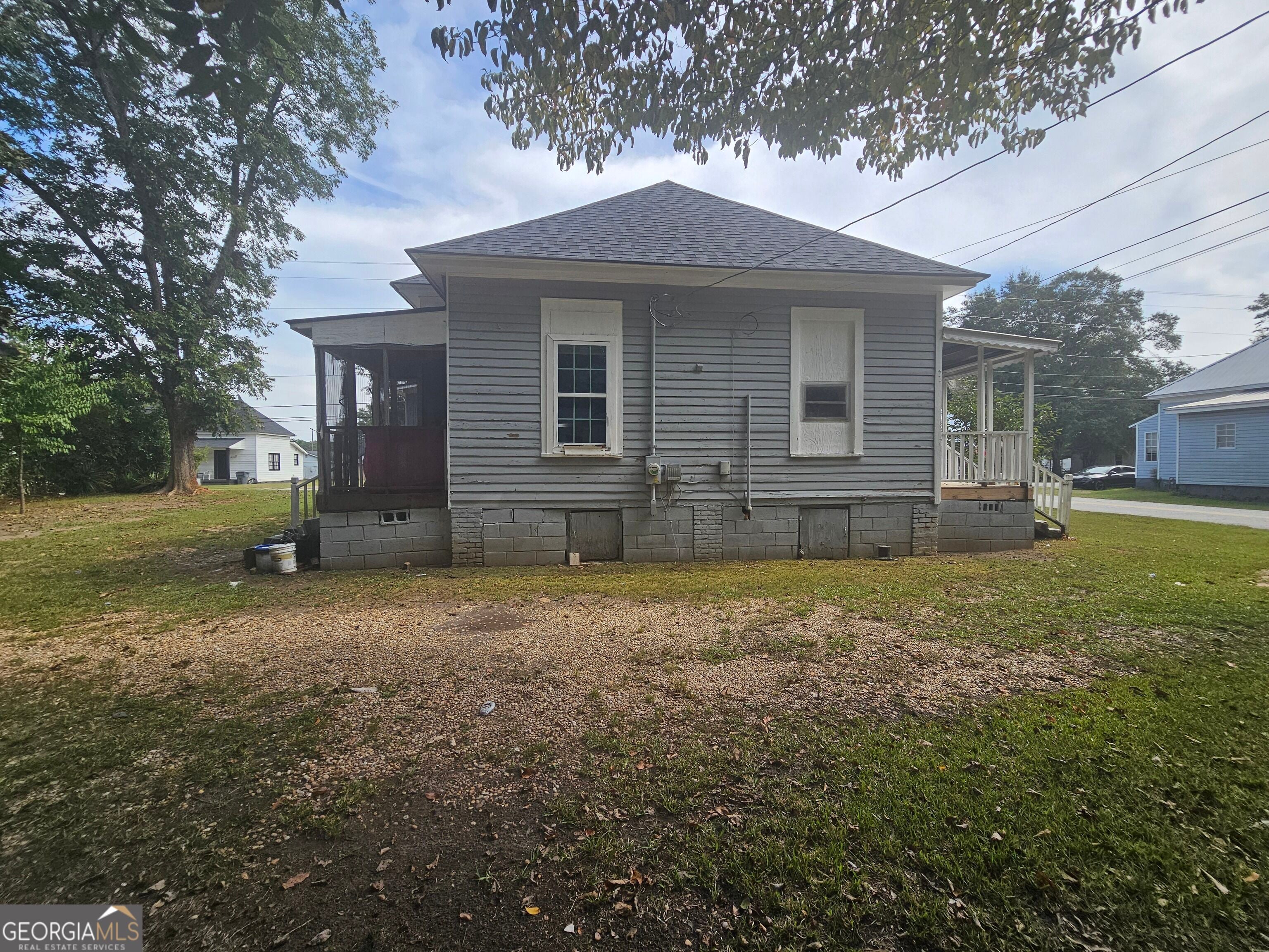 14 Mill ST