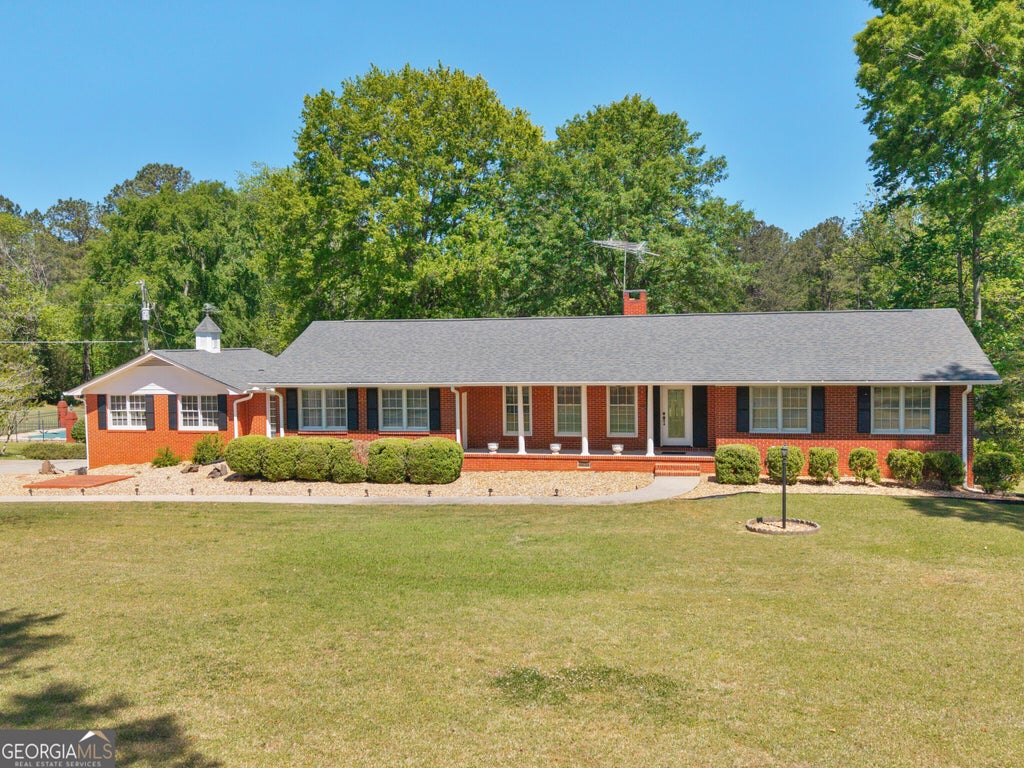 Photo of 723 Goza Road, Fayetteville, GA 30215 (MLS # 10881890)