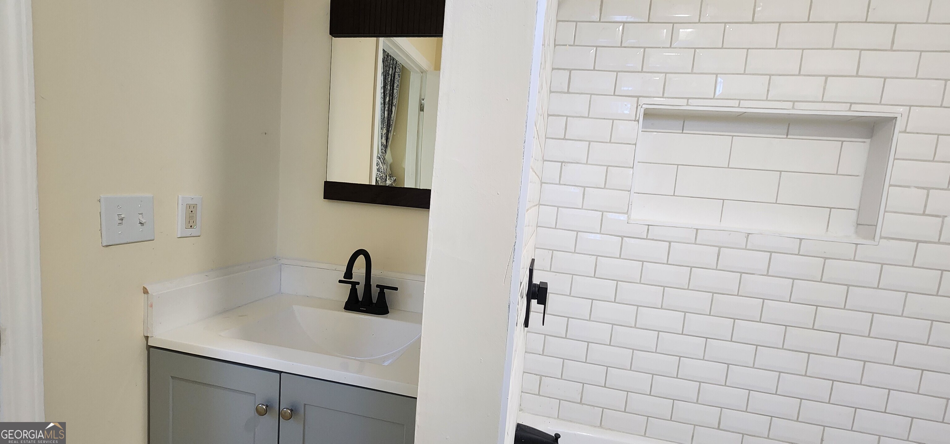 Snellville, Georgia 30078, United States, 4 Bedrooms Bedrooms, ,4 BathroomsBathrooms,Residential,Active,86869