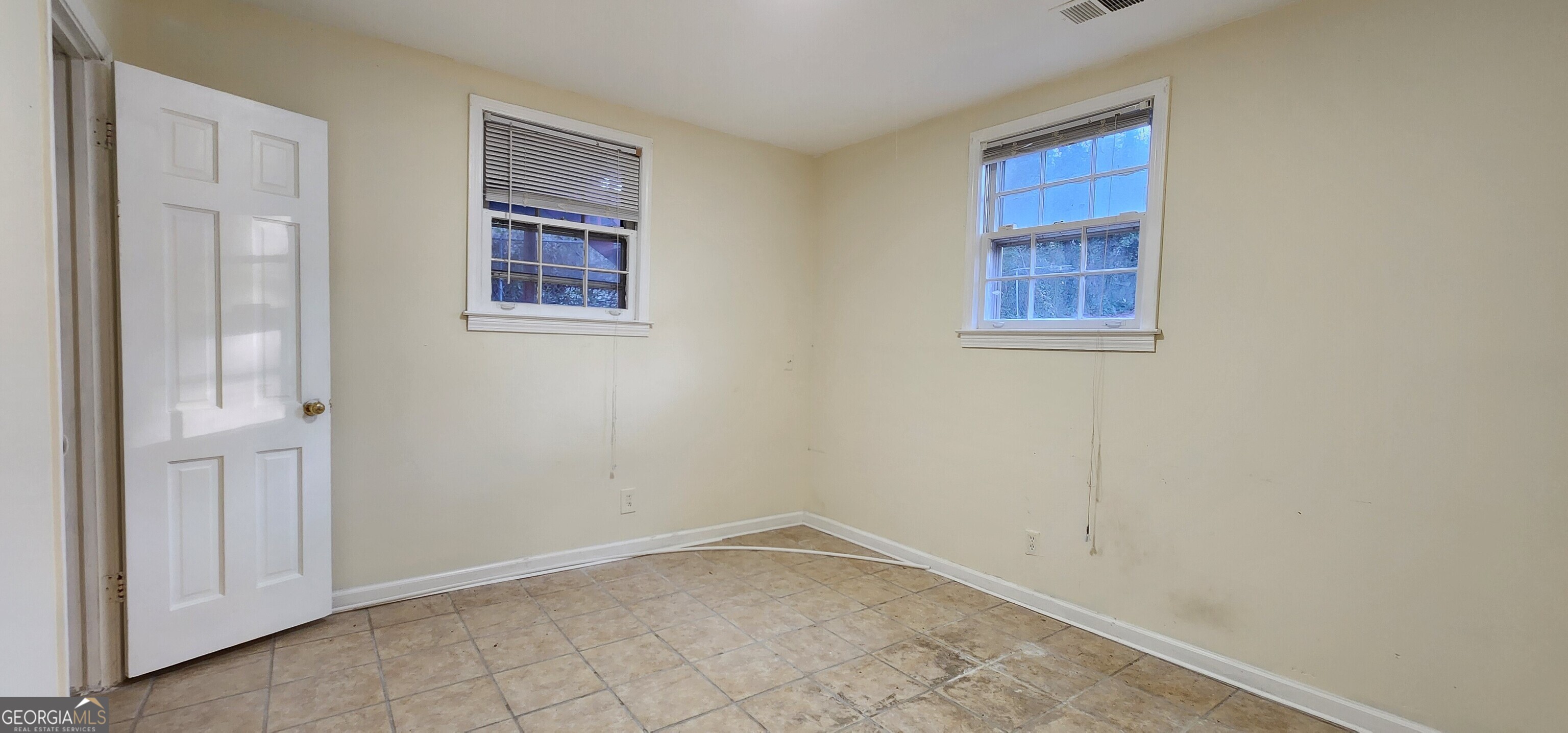 Snellville, Georgia 30078, United States, 4 Bedrooms Bedrooms, ,4 BathroomsBathrooms,Residential,Active,86869