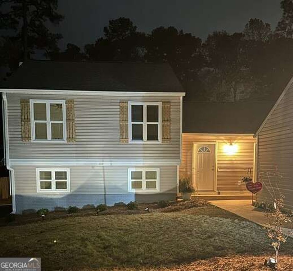 Photo of 5 Buckthorn Drive, Newnan, GA 30265 (MLS # 10668226)