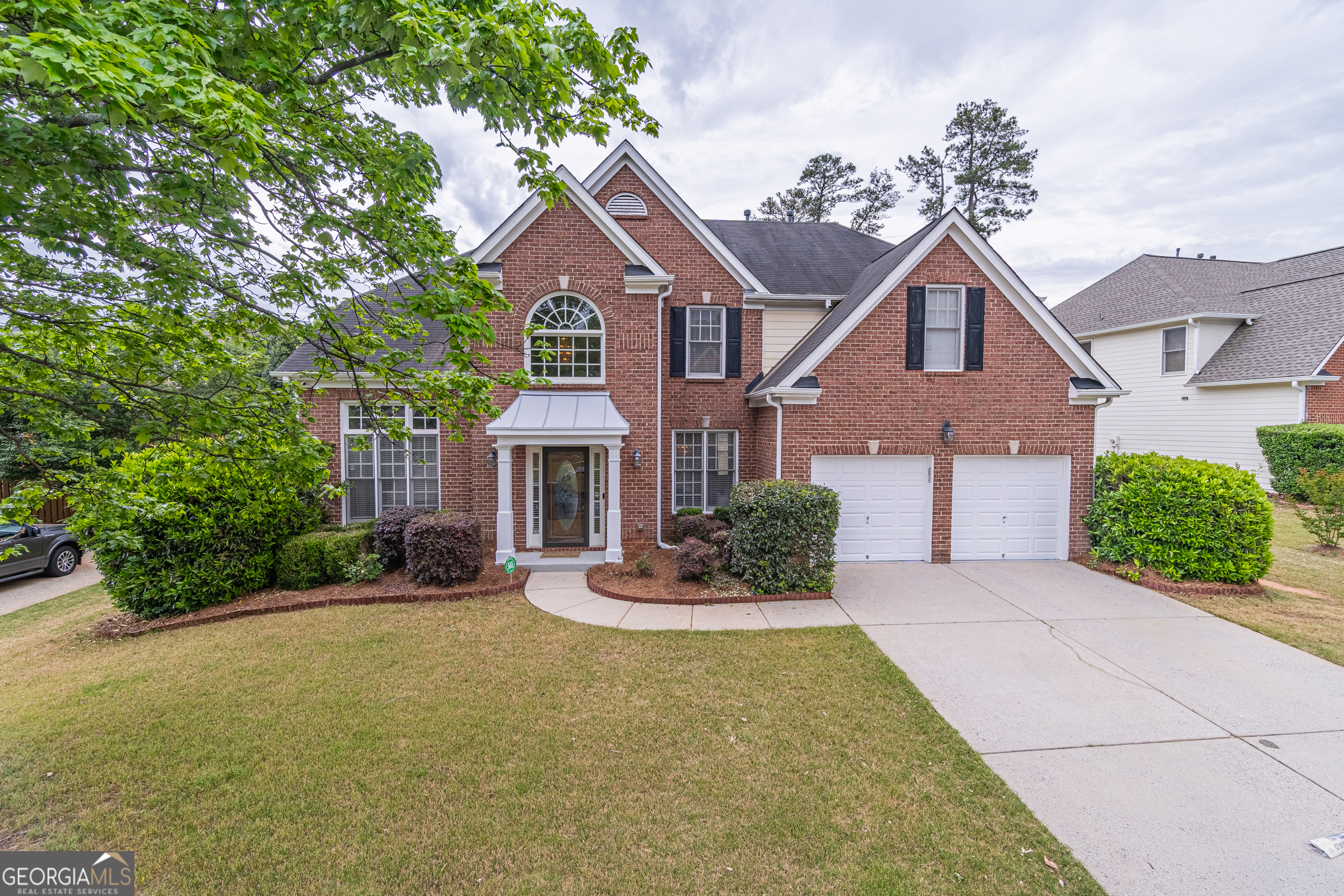 115 WESTBURY LN