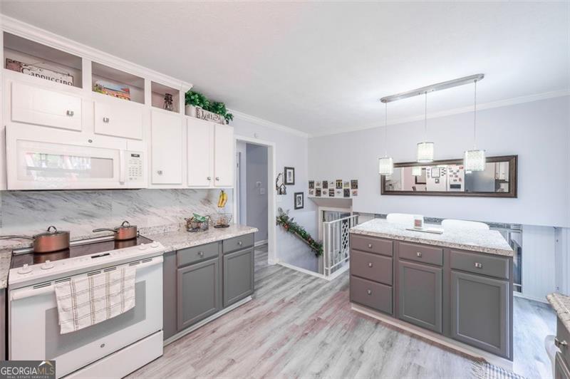 Riverdale, Georgia 30296, United States, 4 Bedrooms Bedrooms, ,3 BathroomsBathrooms,Residential,Active,202068