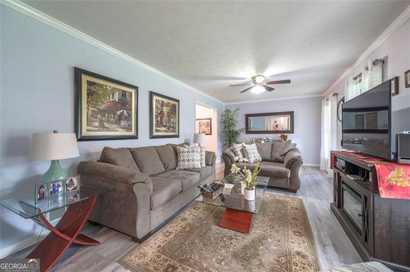 1553 Sultan LN