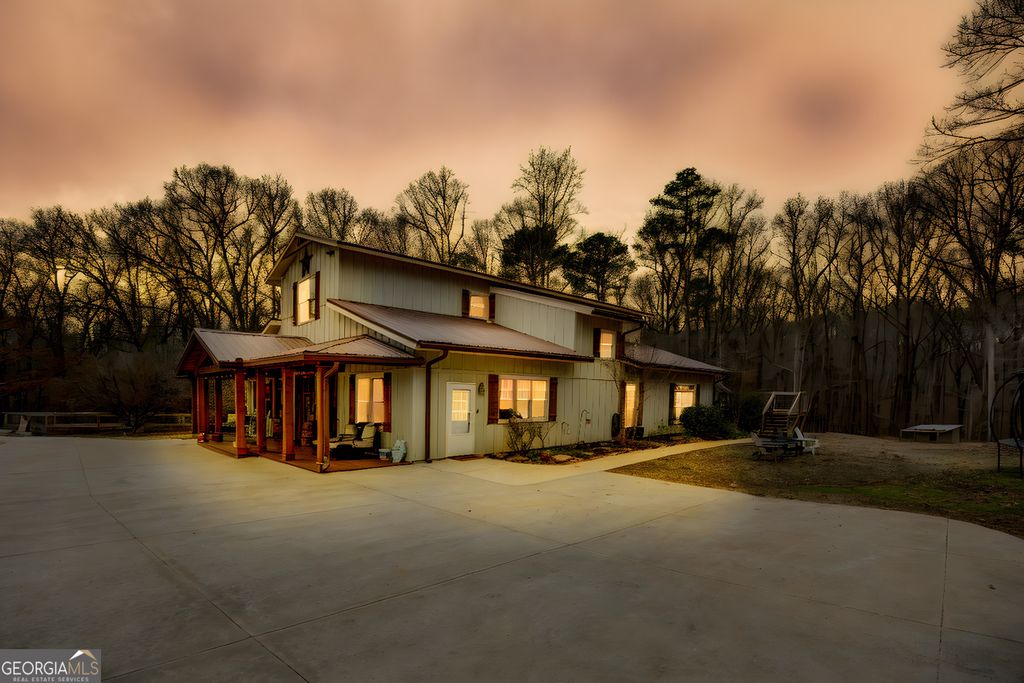 Photo of 2049 Midway Church Road, Newborn, GA 30056 (MLS # 10724377)