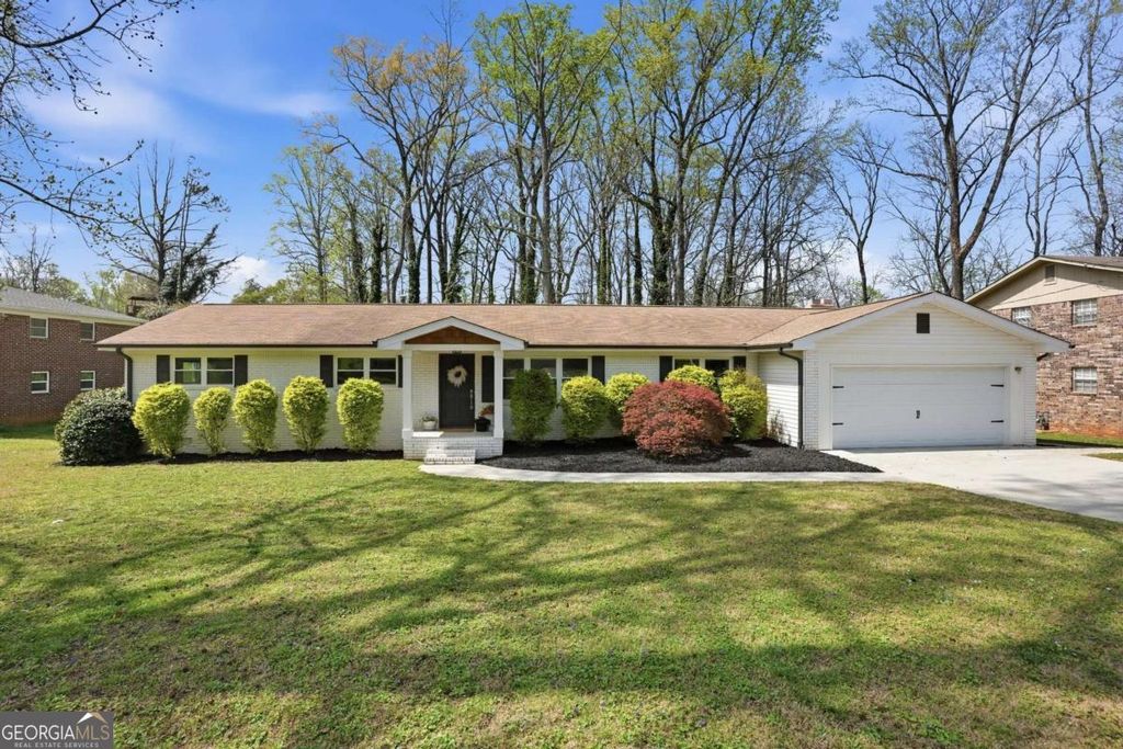 Photo of 3830 White Haven Drive SE, Smyrna, GA 30082 (MLS # 10717085)