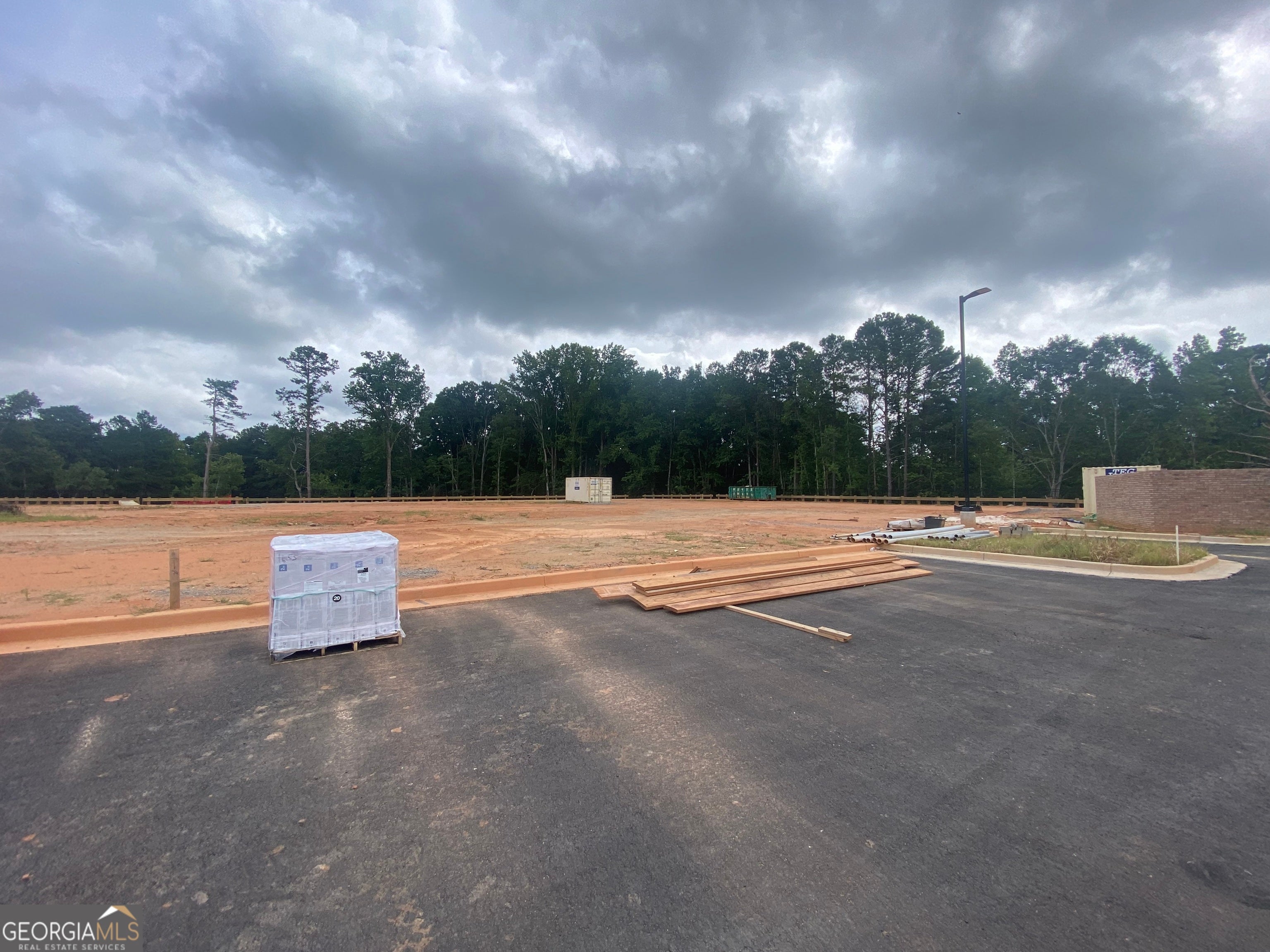 6403 Hickory Flat HWY